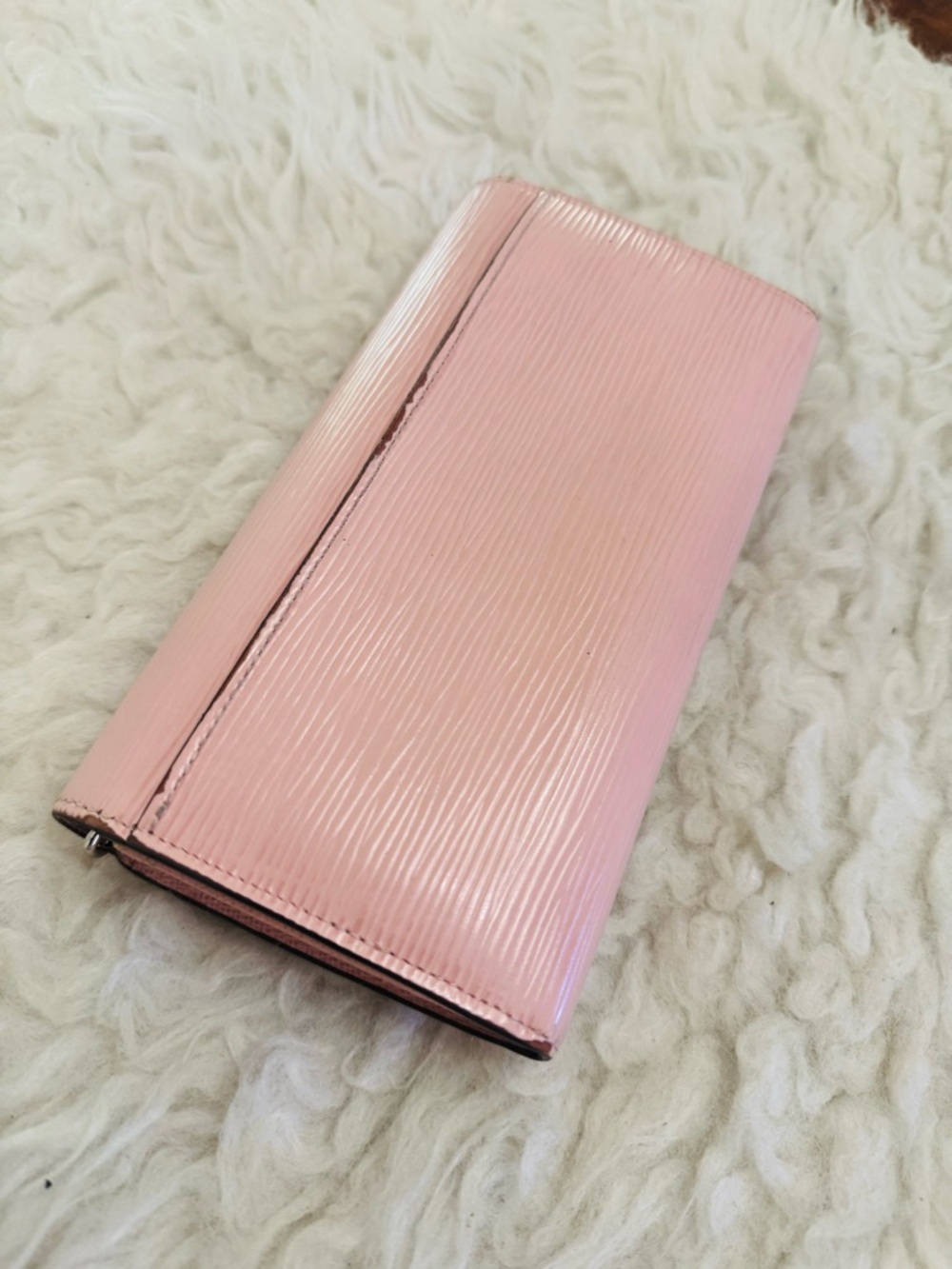 Louis Vuitton Epi Light Pink  Envelope Wallet - Picture 10 of 14